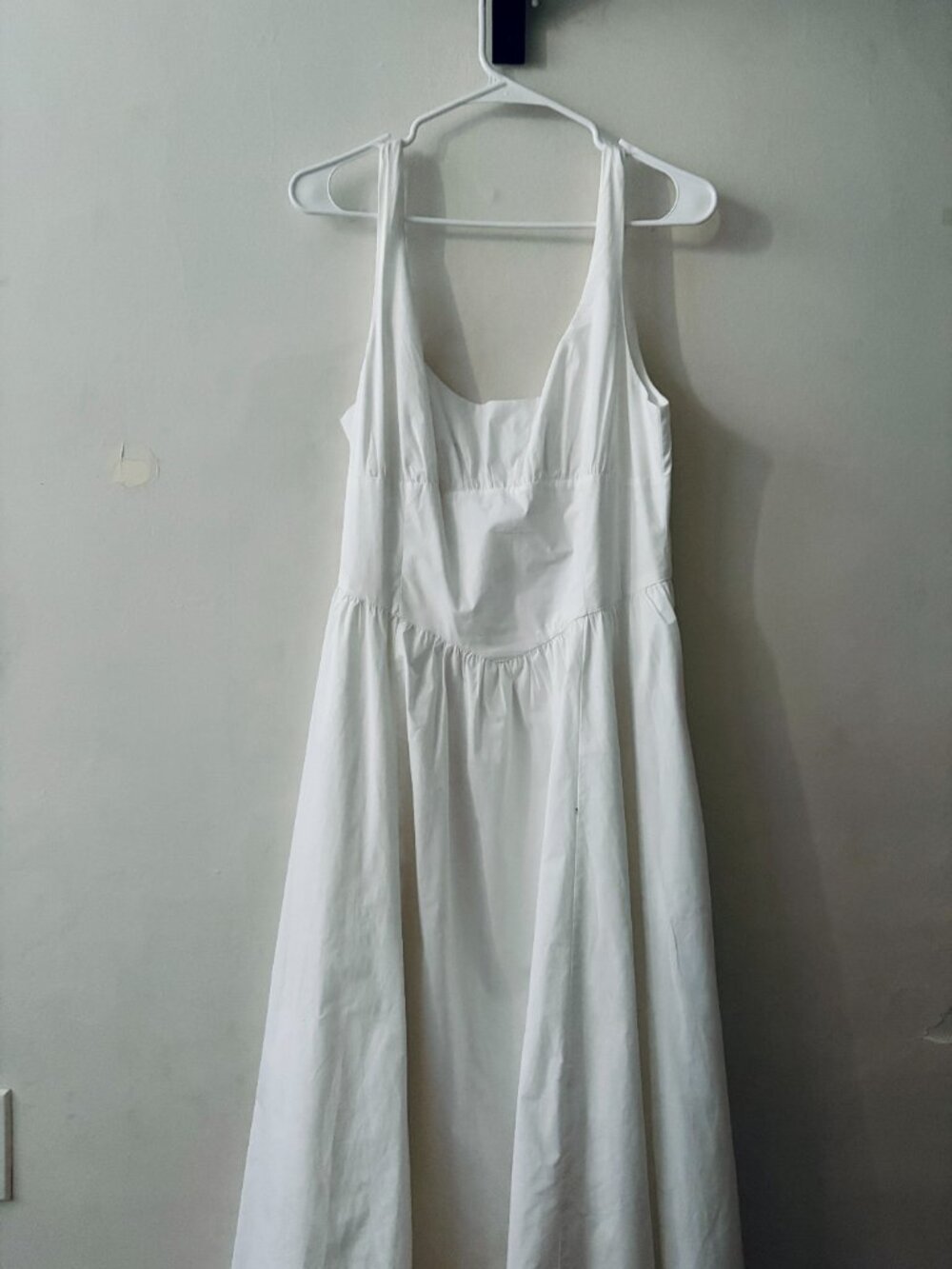 Aritzia White Midi Dress - Picture 4 of 5